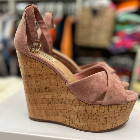 Steve Madden Blush Colored Cork Wedge Sandals - Picture 8 of 8